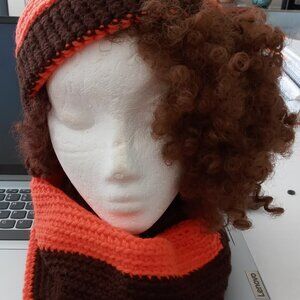 BENNIE & NECK SCARF SET